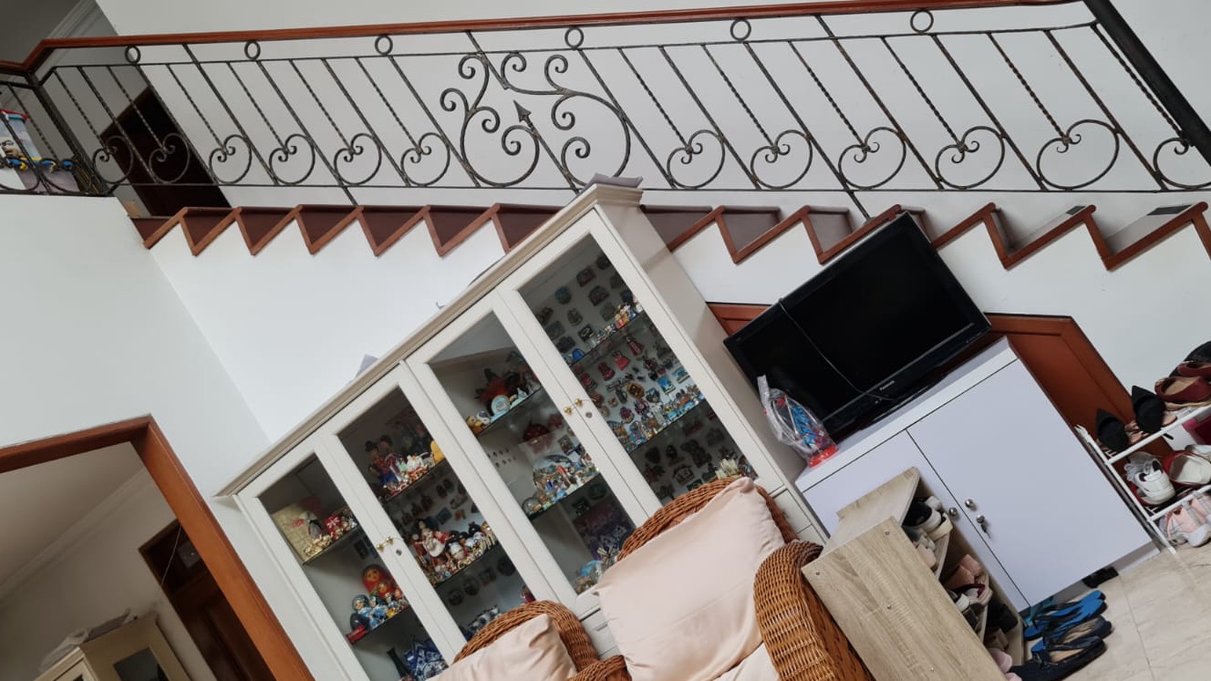 Rumah Bagus Di Pejaten Barat, Villa Palma Jakarta Selatan,