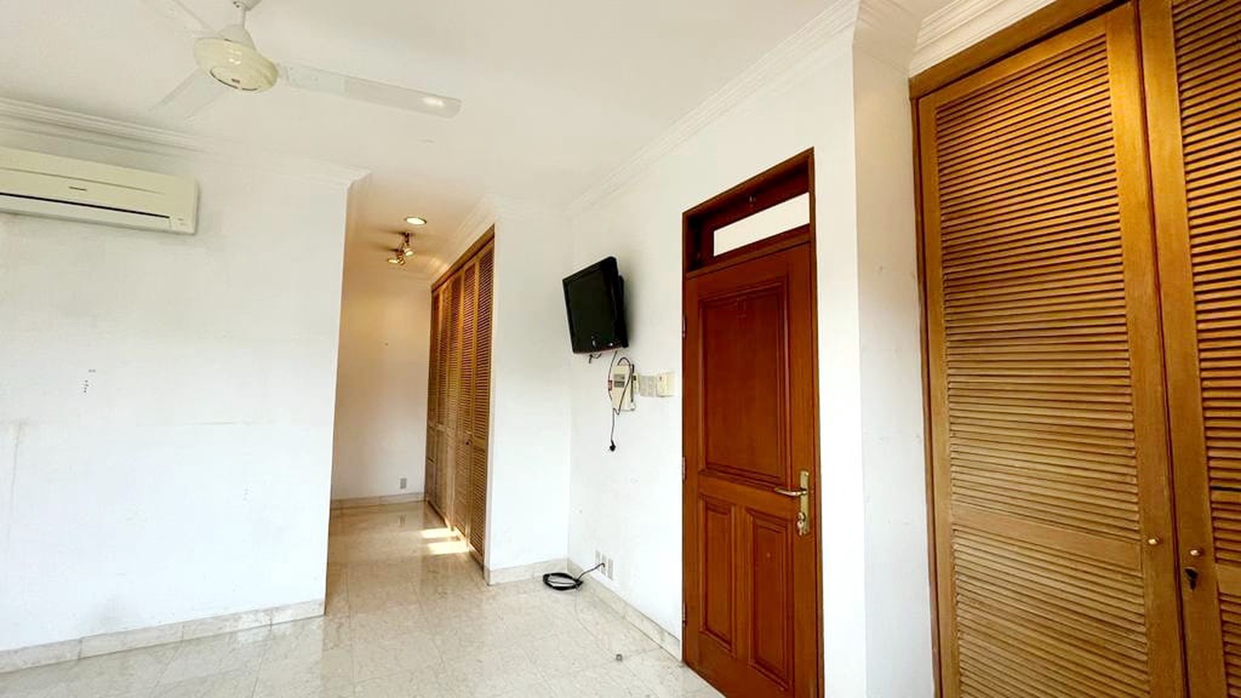 Rumah Bagus Di Pejaten Barat, Villa Palma Jakarta Selatan,