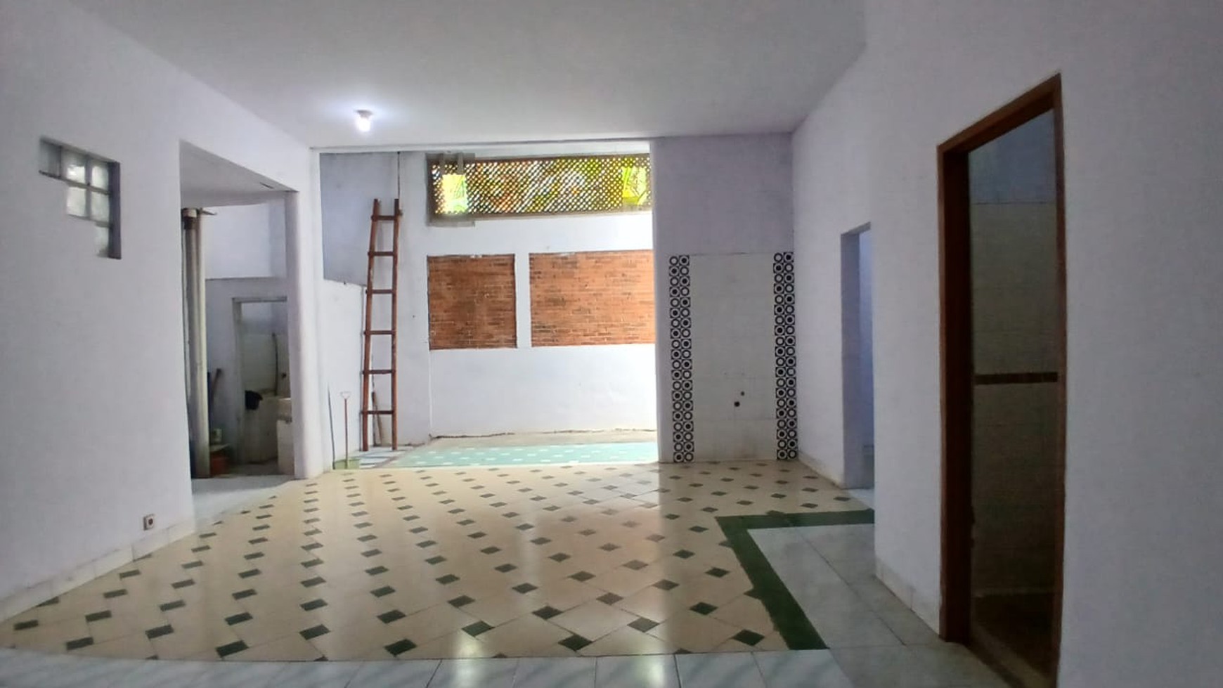 Dijual rumah di Jl.Poncol dekat ke Fatmawati dan Pd.Indah