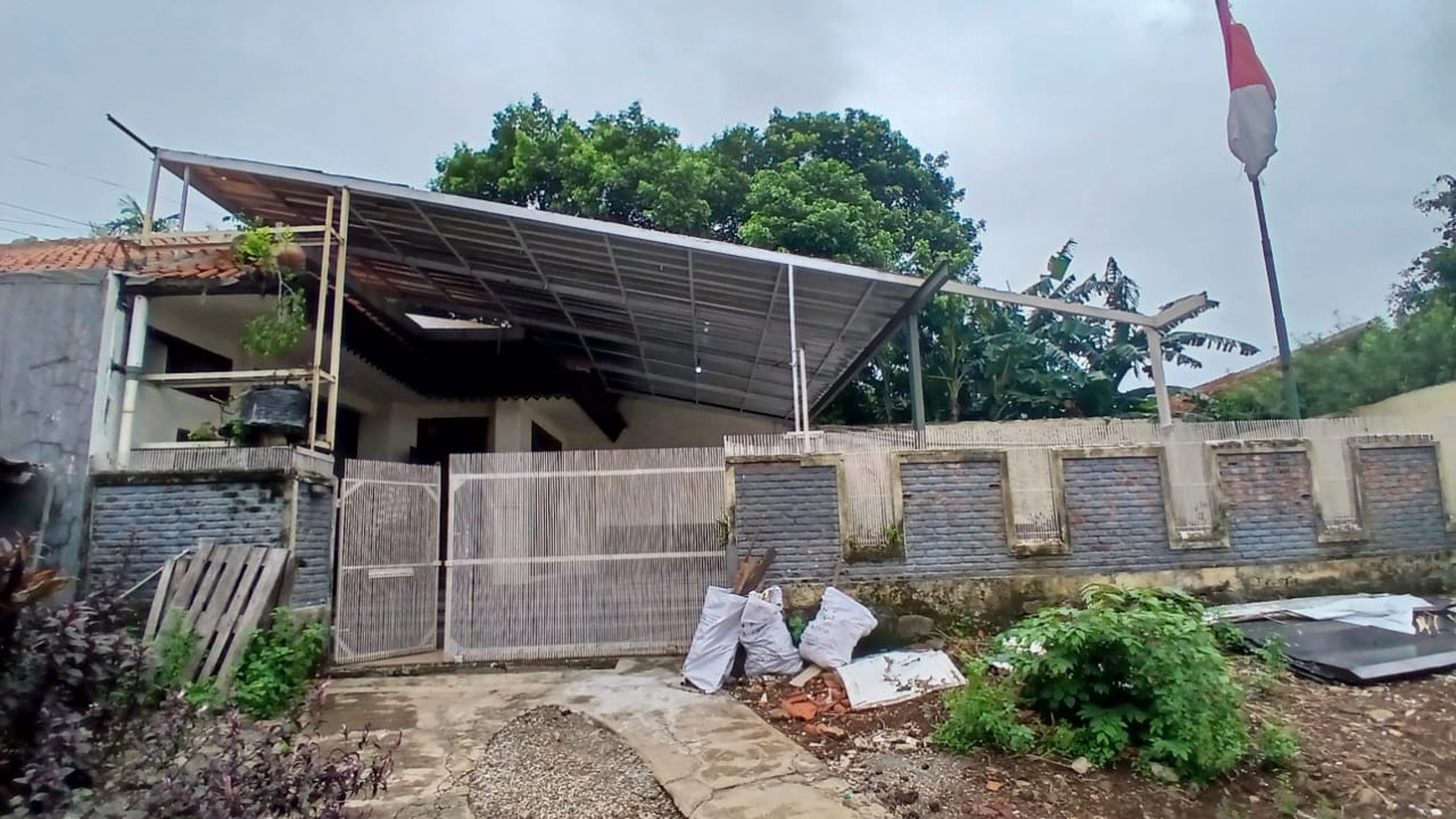 Dijual rumah di Jl.Poncol dekat ke Fatmawati dan Pd.Indah