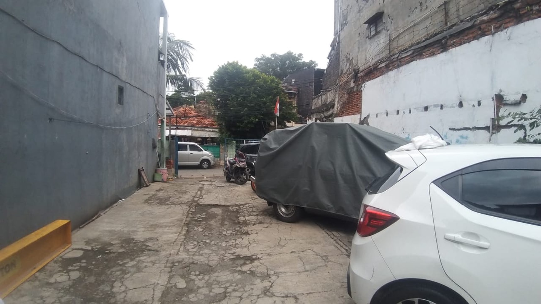 Rumah Hitung Tanah Area Cipete