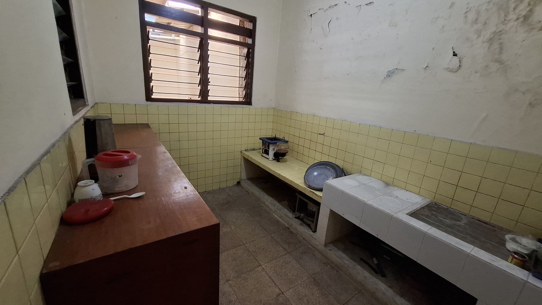 Rumah Hitung Tanah Area Cipete