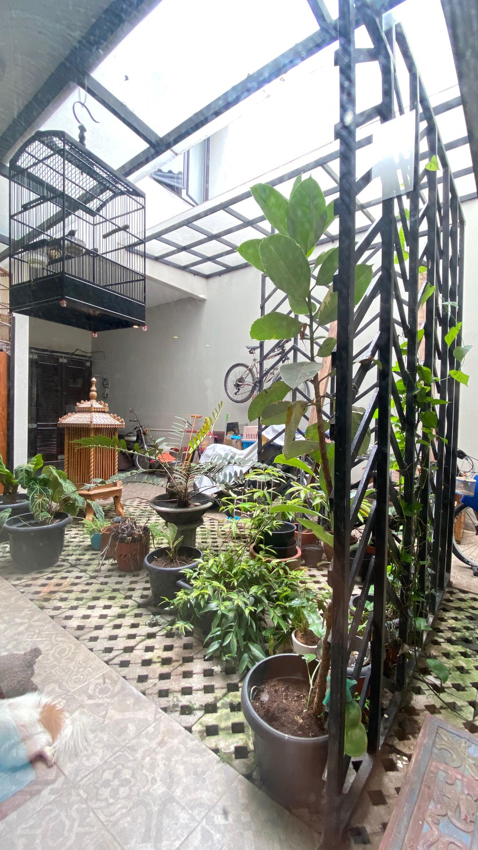 Rumah Semi Furnished Nyaman di Cinere - Lokasi Strategis