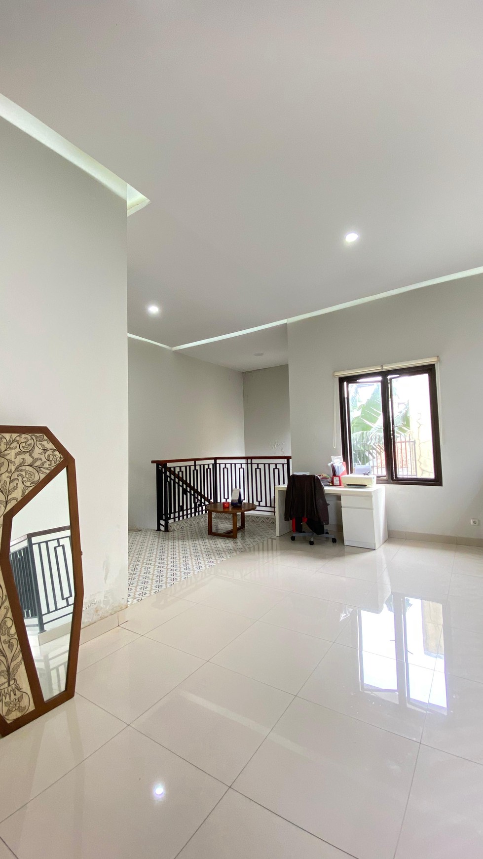 Rumah Semi Furnished Nyaman di Cinere - Lokasi Strategis