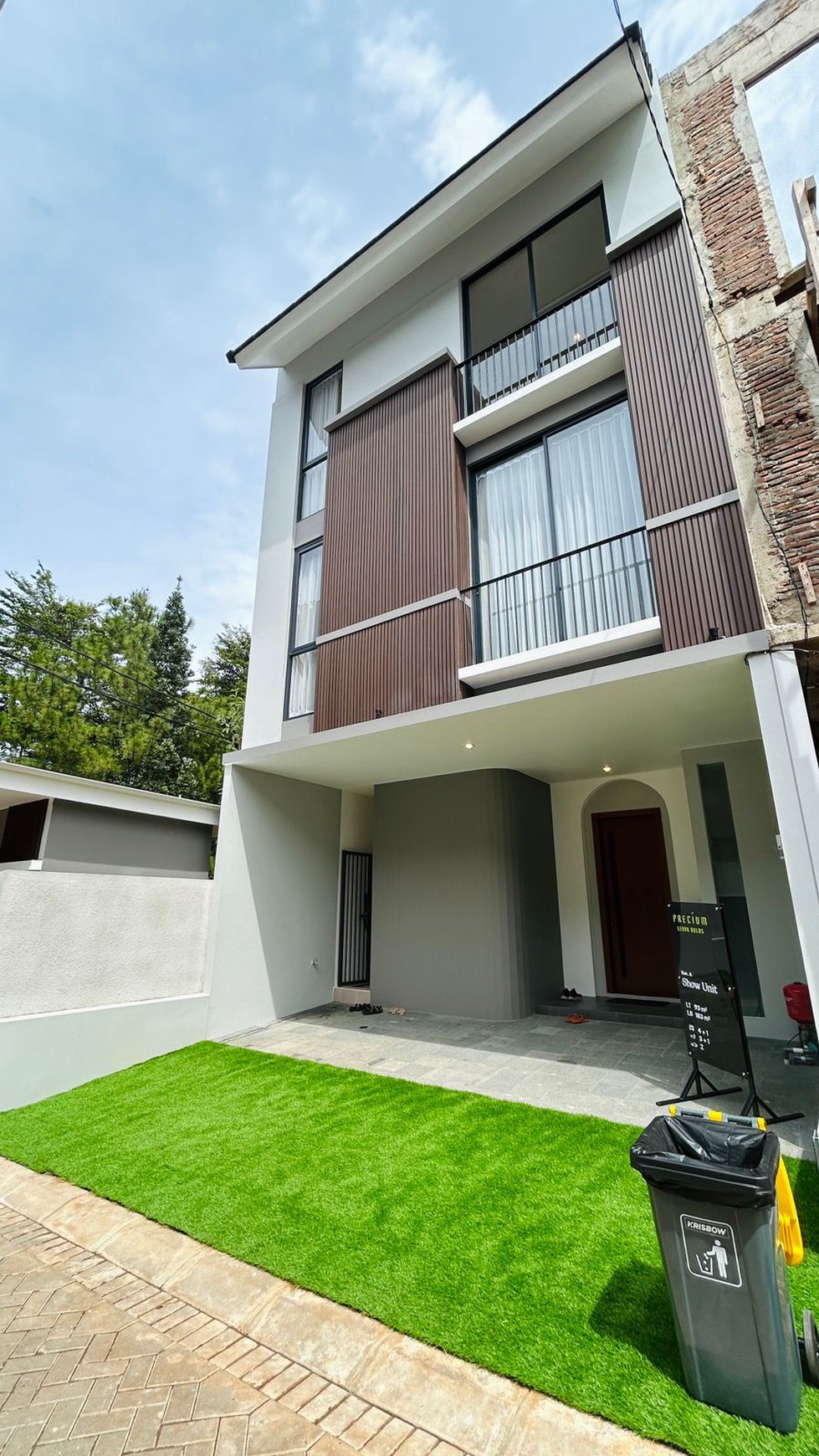 Brand New Townhouse Precium Lebak Bulus ( On Going Project)