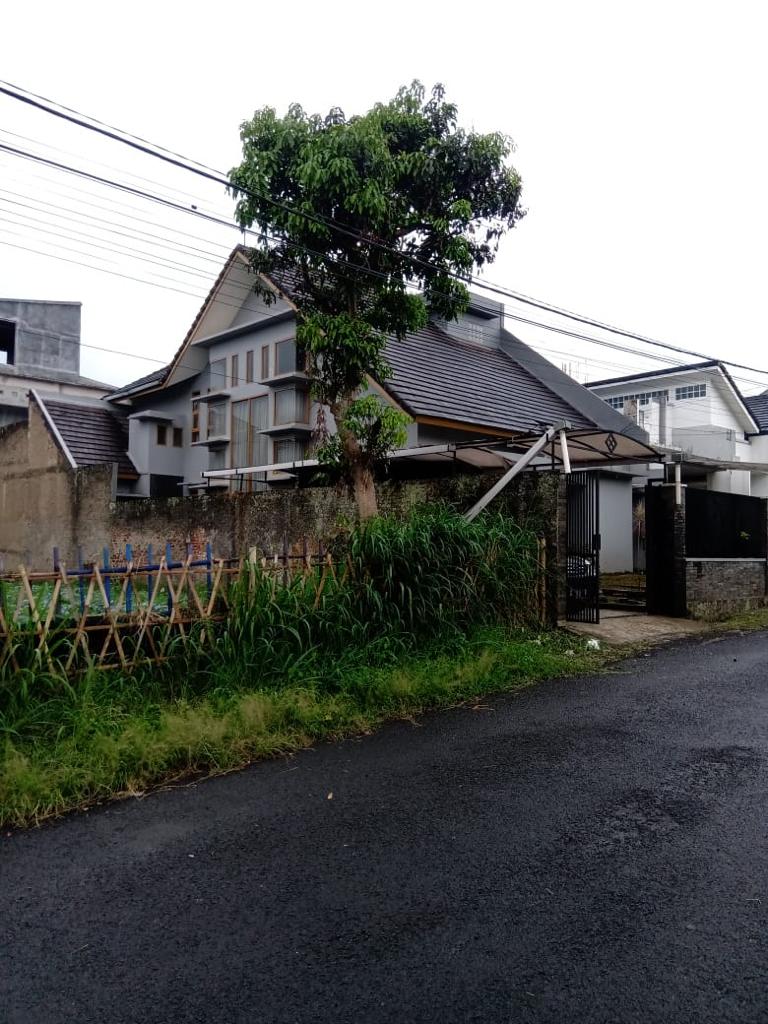 Rumah cantik di Bumi Sariwangi 1 lokasi strategis dekat yogya