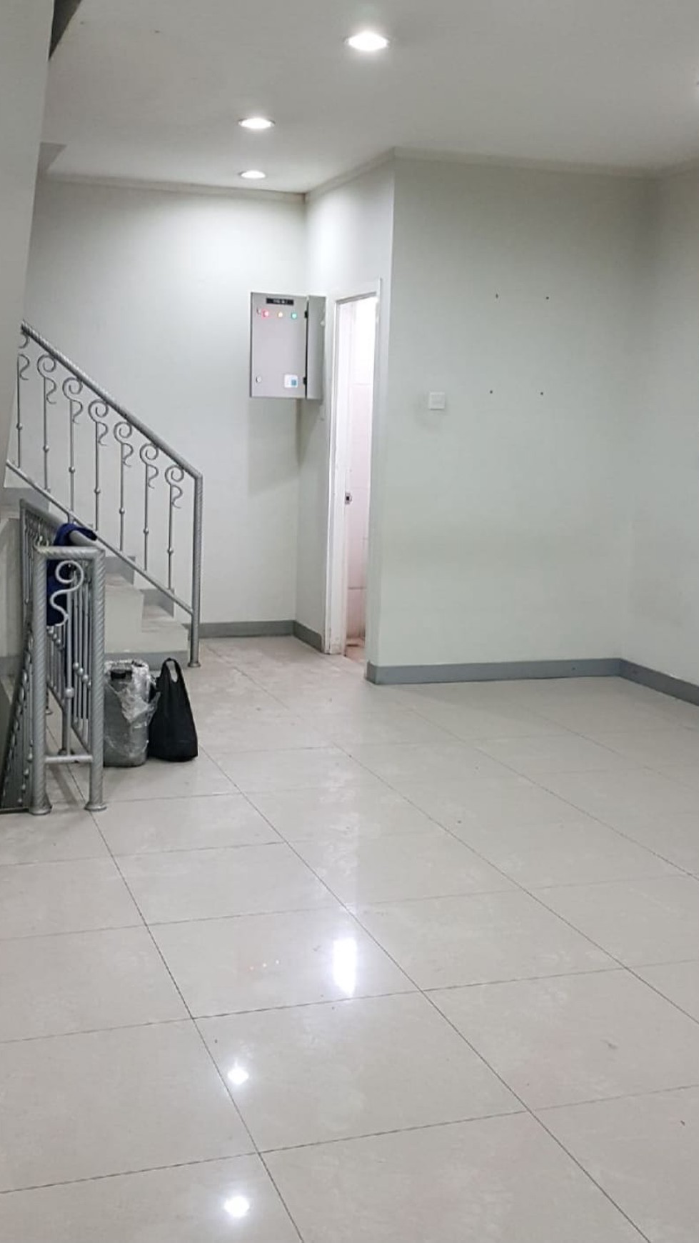 Ruko 4 1/1 Lantai Di Mampang Prapatan Lokasi Dekat CBD Kuningan 