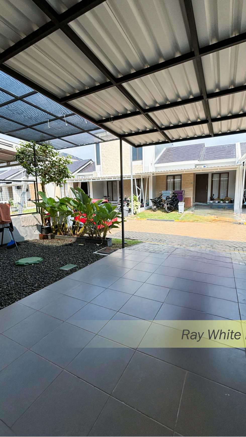 Rumah Minimalis Semi-Furnished di Cluster Fortune Height, Graha Raya Bintaro, Tangsel