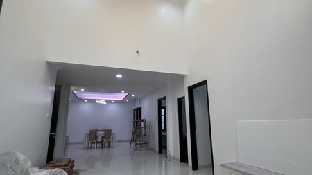 disewakan rumah Citraland terdepan full furnished