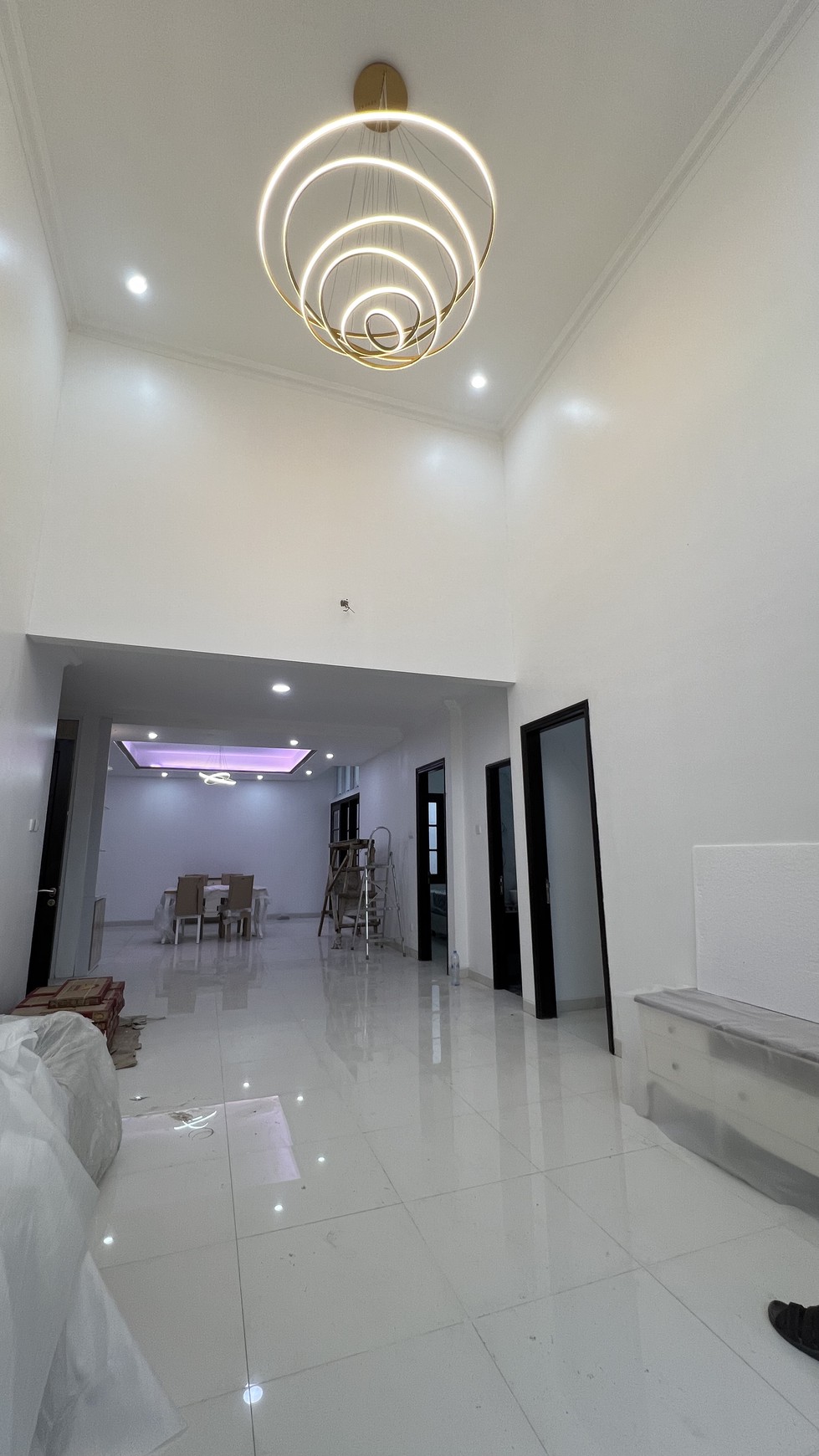 disewakan rumah Citraland terdepan full furnished