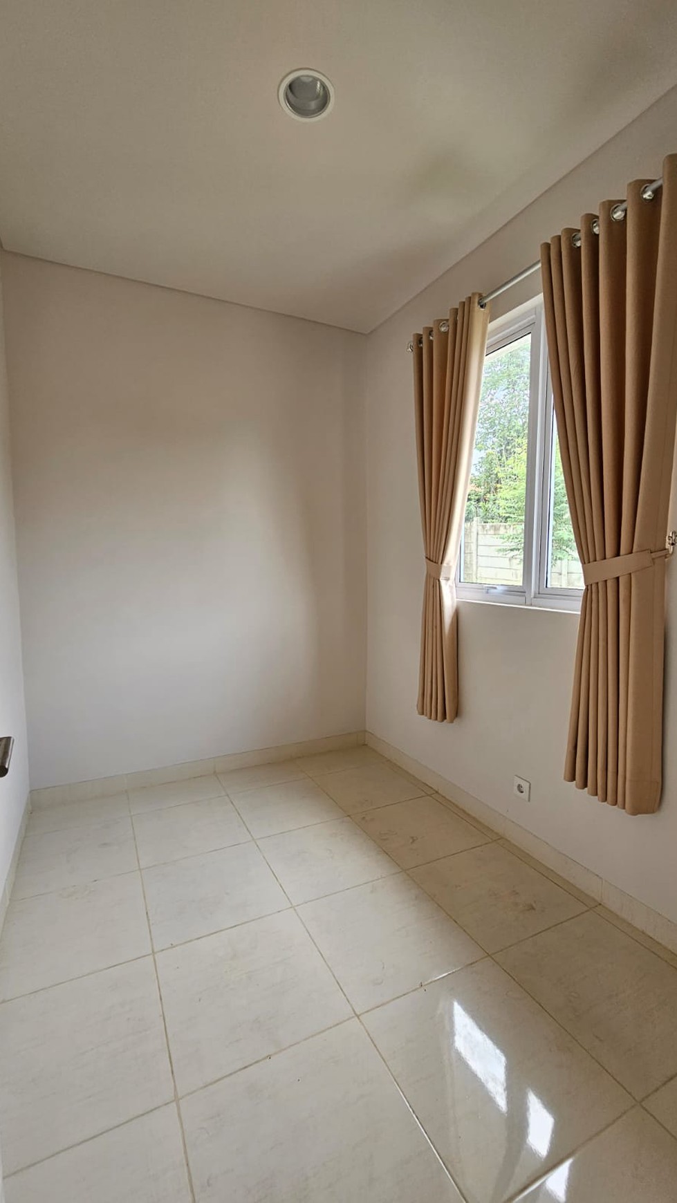 Hot Rent. Rumah bagus Vanya Park Azura, BSD