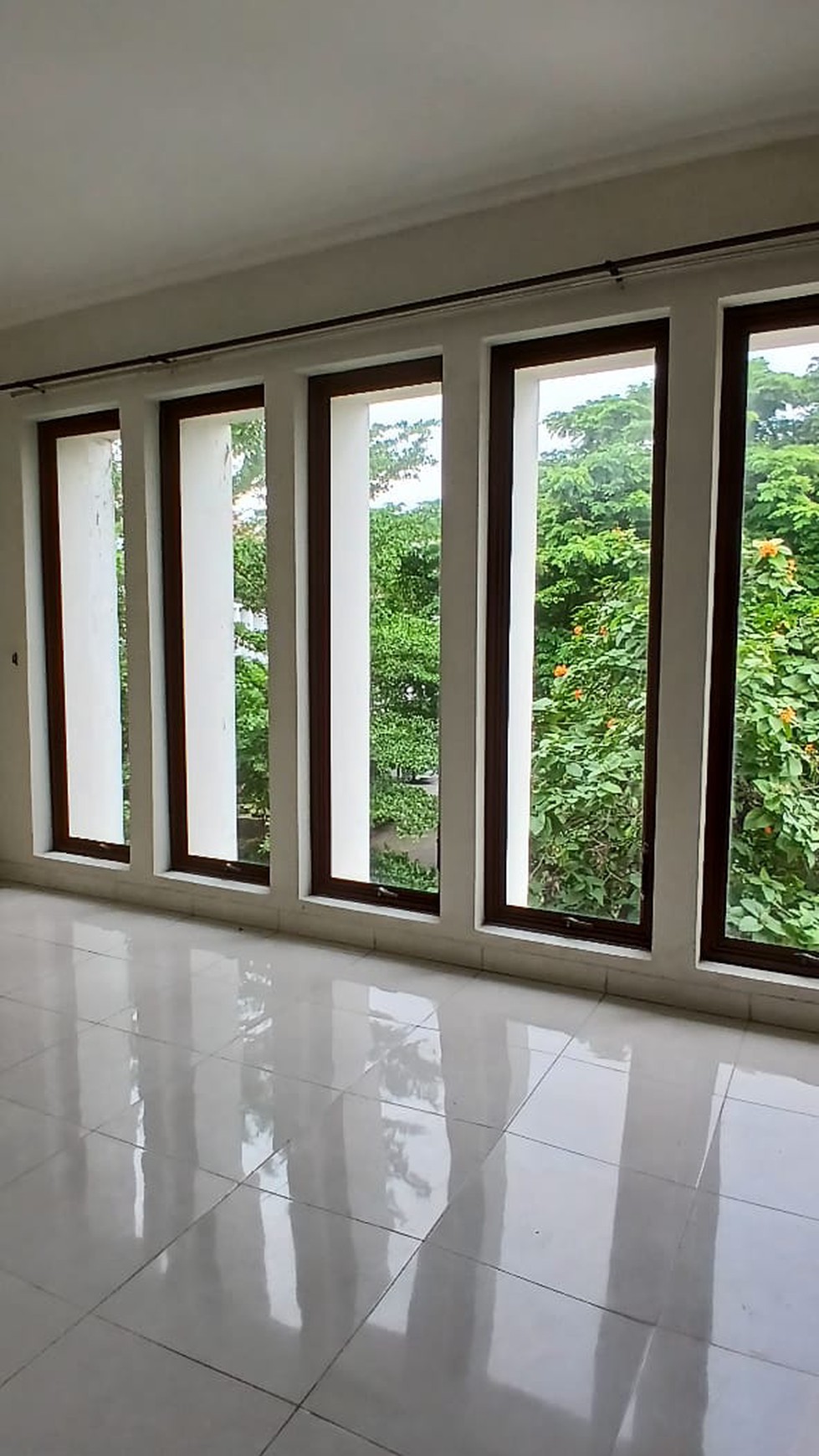 Rumah dalam cluster, Bagus di Bintaro Sektor 9.