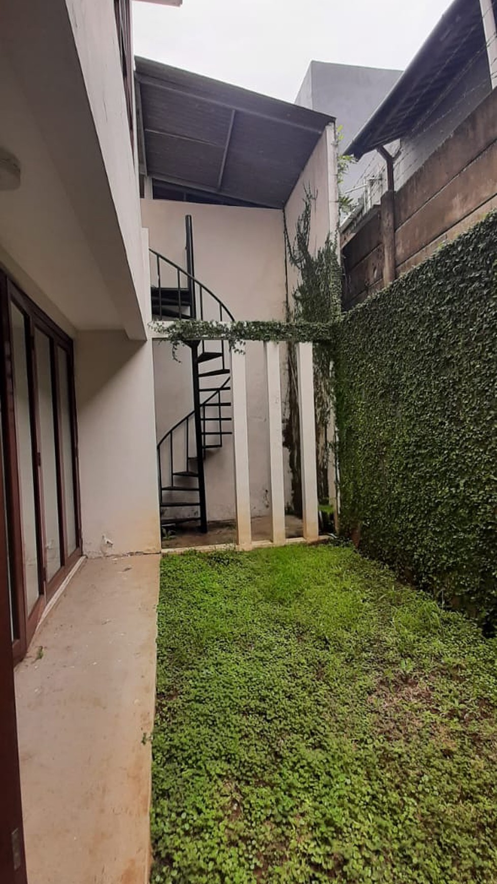 Rumah dalam cluster, Bagus di Bintaro Sektor 9.