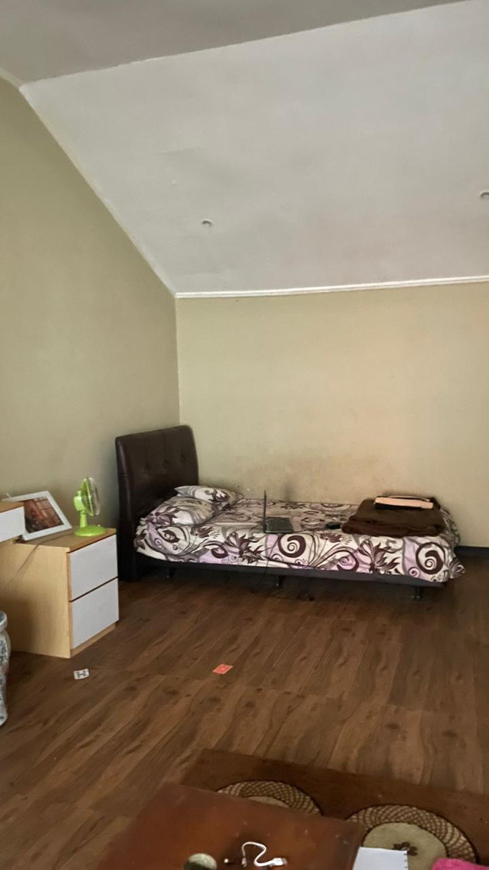 Rumah Asri Semi Furnished di Bandung Kota jl Ancol