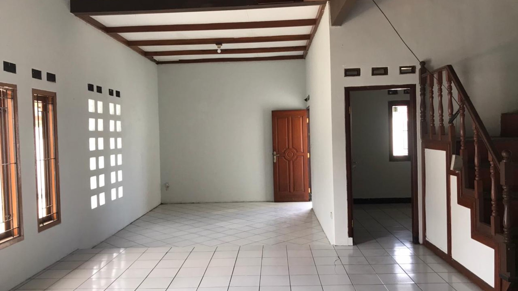 Rumah Bagus Hook di Bandung Timur Sayap Antapani