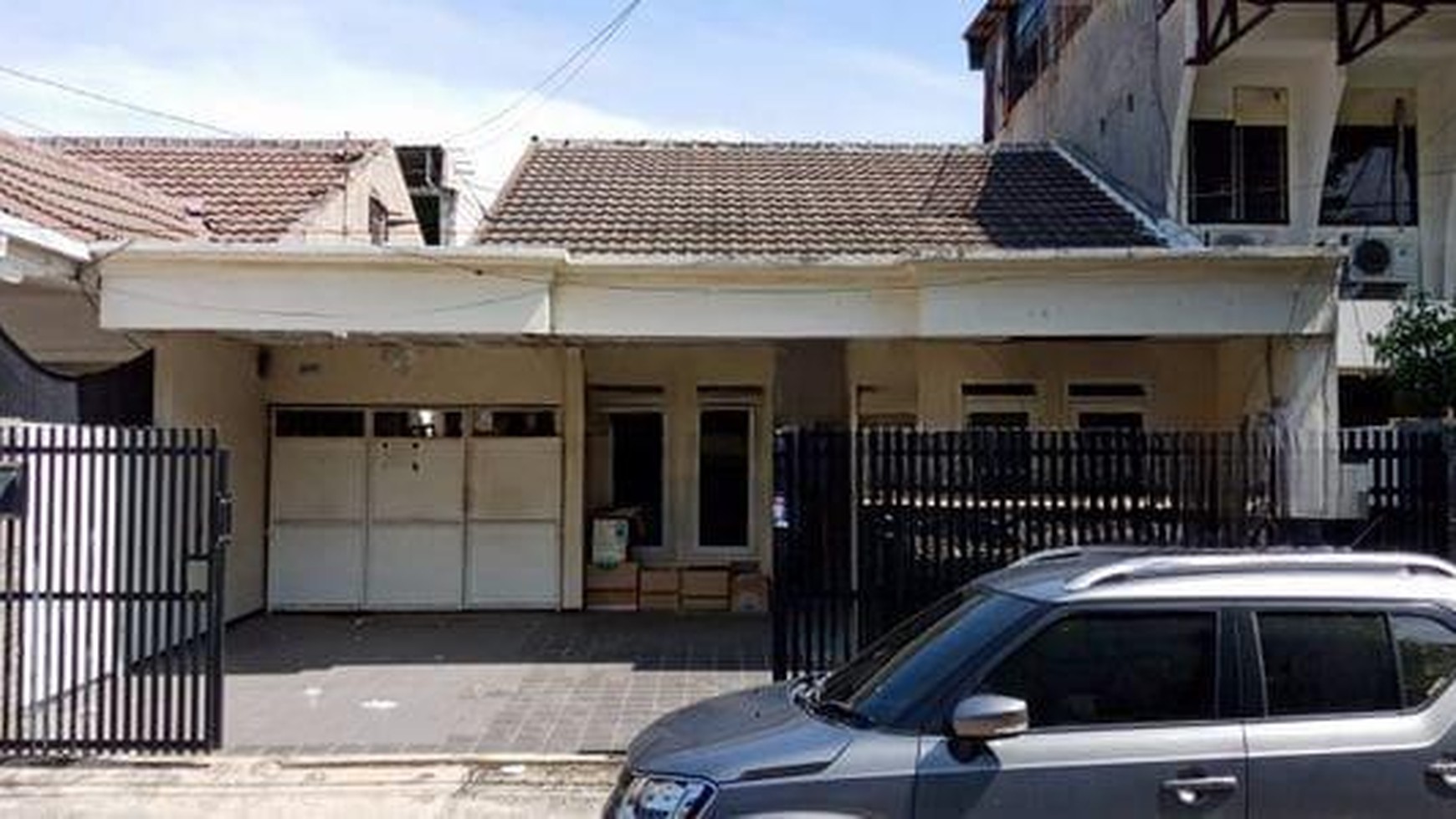 DIJUAL HUNIAN 2 CARPORT STRATEGIS DARMO PERMAI SELATAN