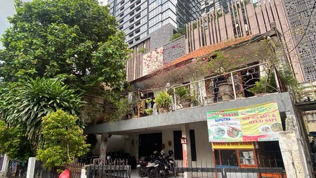 Dijual rumah lama di kawasan SCBD - Jakarta Selatan