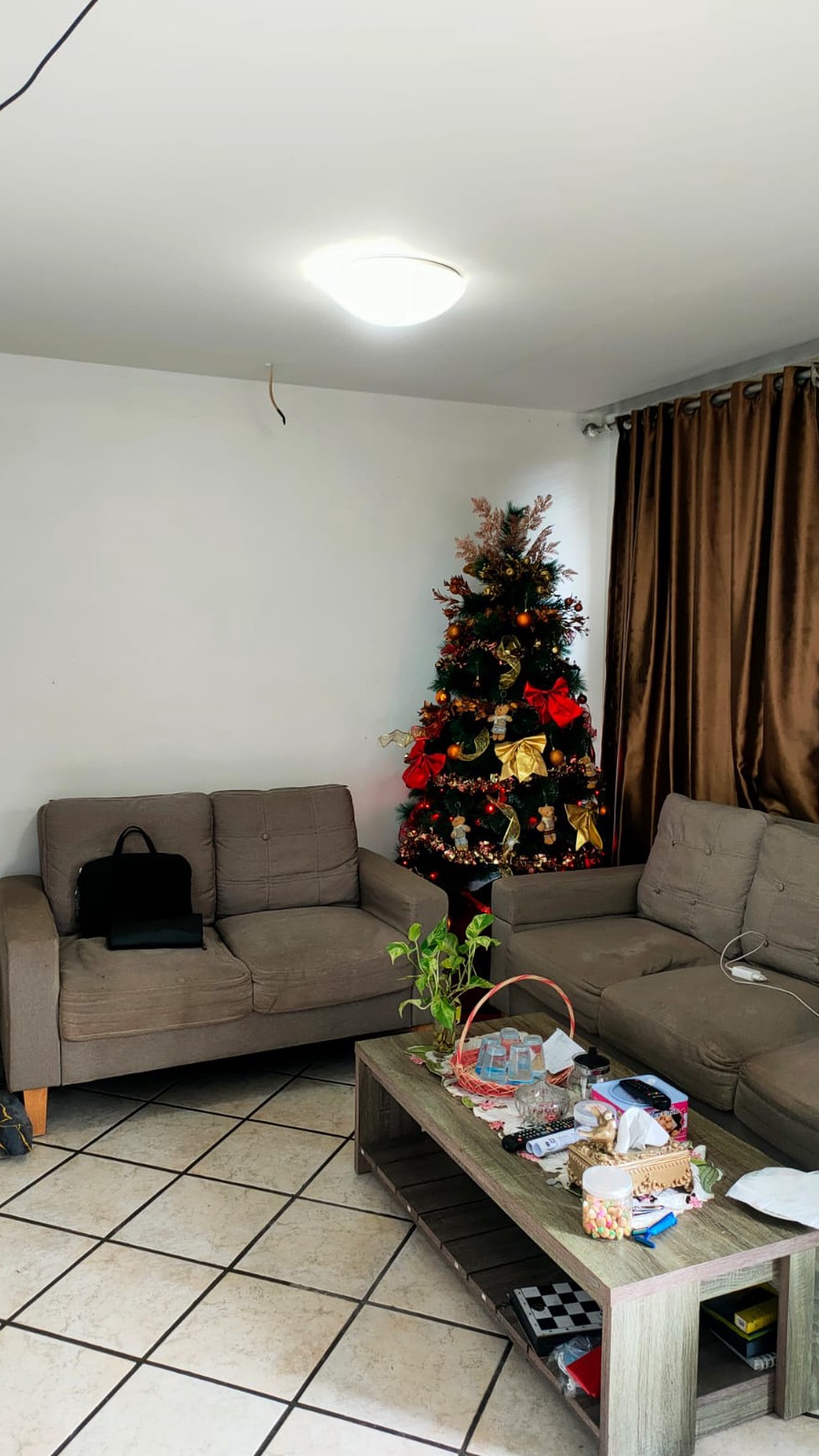 Dijual rumah harga menarik di Gn. Ayu Taman Bromo Lippo Karawaci Tangerang