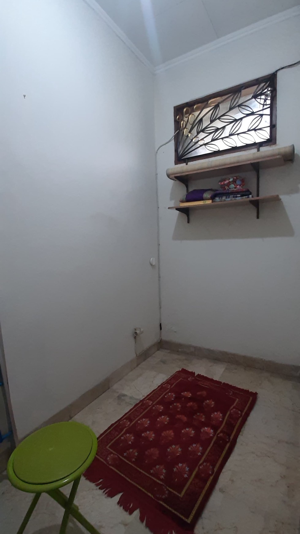 Rumah Luas Fully Furnished Diarea Griya Loka Sektor 1 BSD, Gatte Toll.