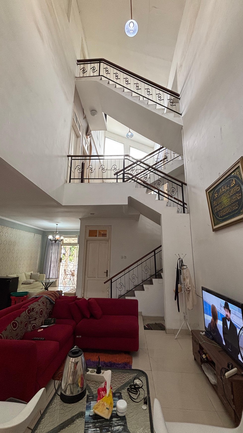 Di Bawah Harga Pasar Rumah Kokoh 2 Lantai, Siap Huni di Kota Wisata Cibubur