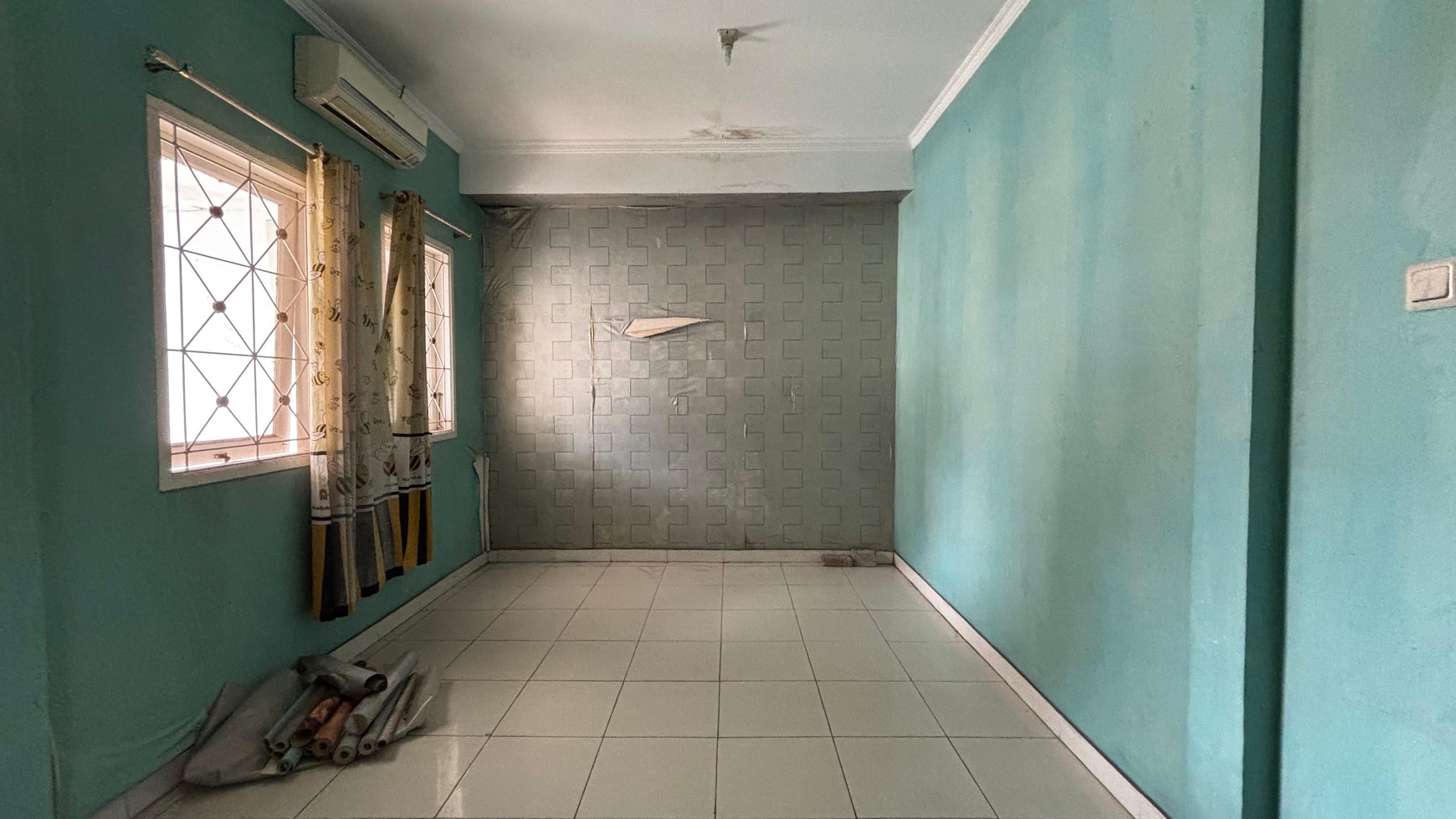 Di Bawah Harga Pasar Rumah Kokoh 2 Lantai, Siap Huni di Kota Wisata Cibubur