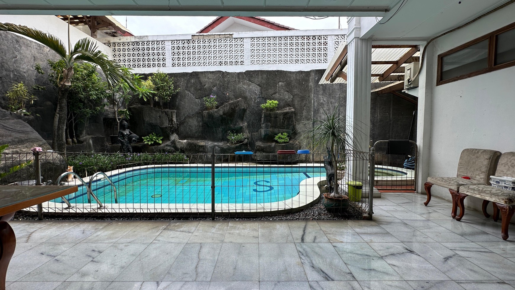 Rumah Hitung Tanah Area Cipete