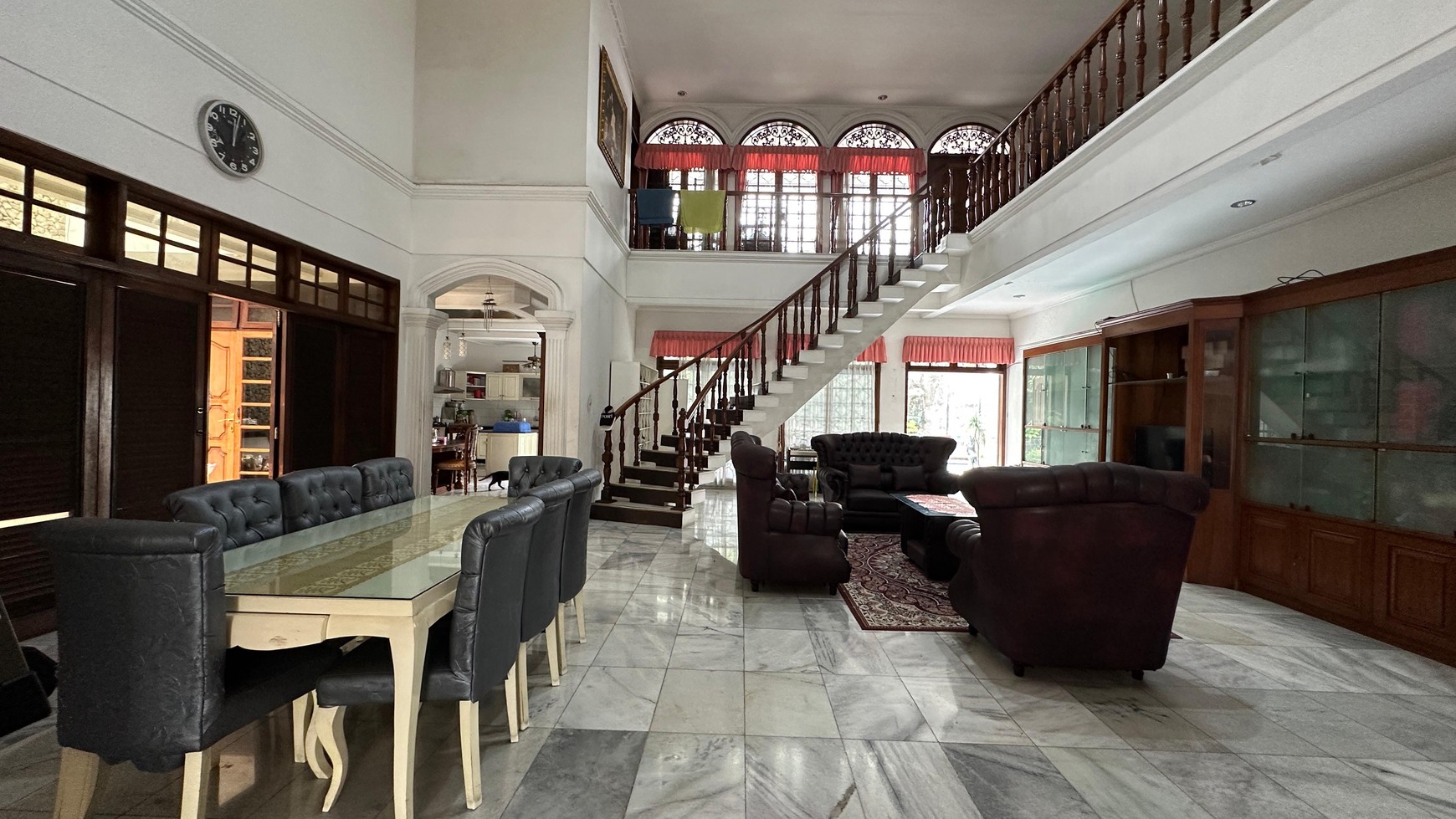 Rumah Hitung Tanah Area Cipete