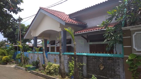 Dijual rumah di kavling Pemda 4 Karawaci Tangerang
