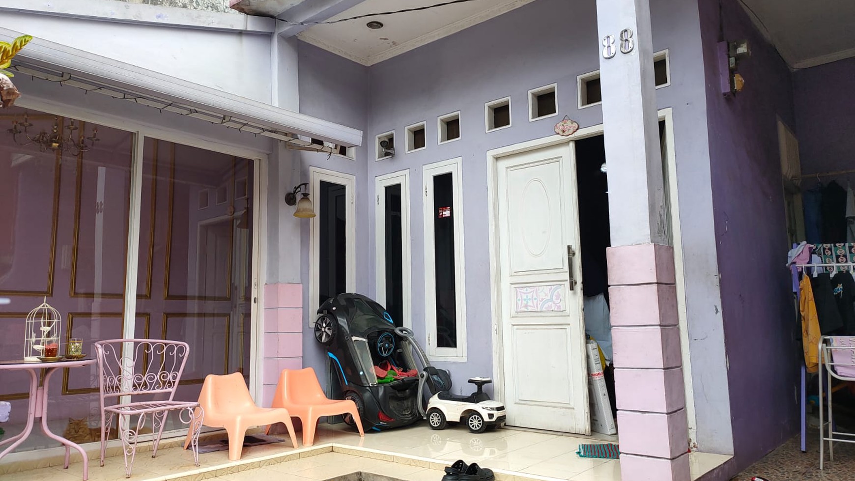 Dijual murah rumah di Perum 3 JL. Mataram Karawaci Tangerang