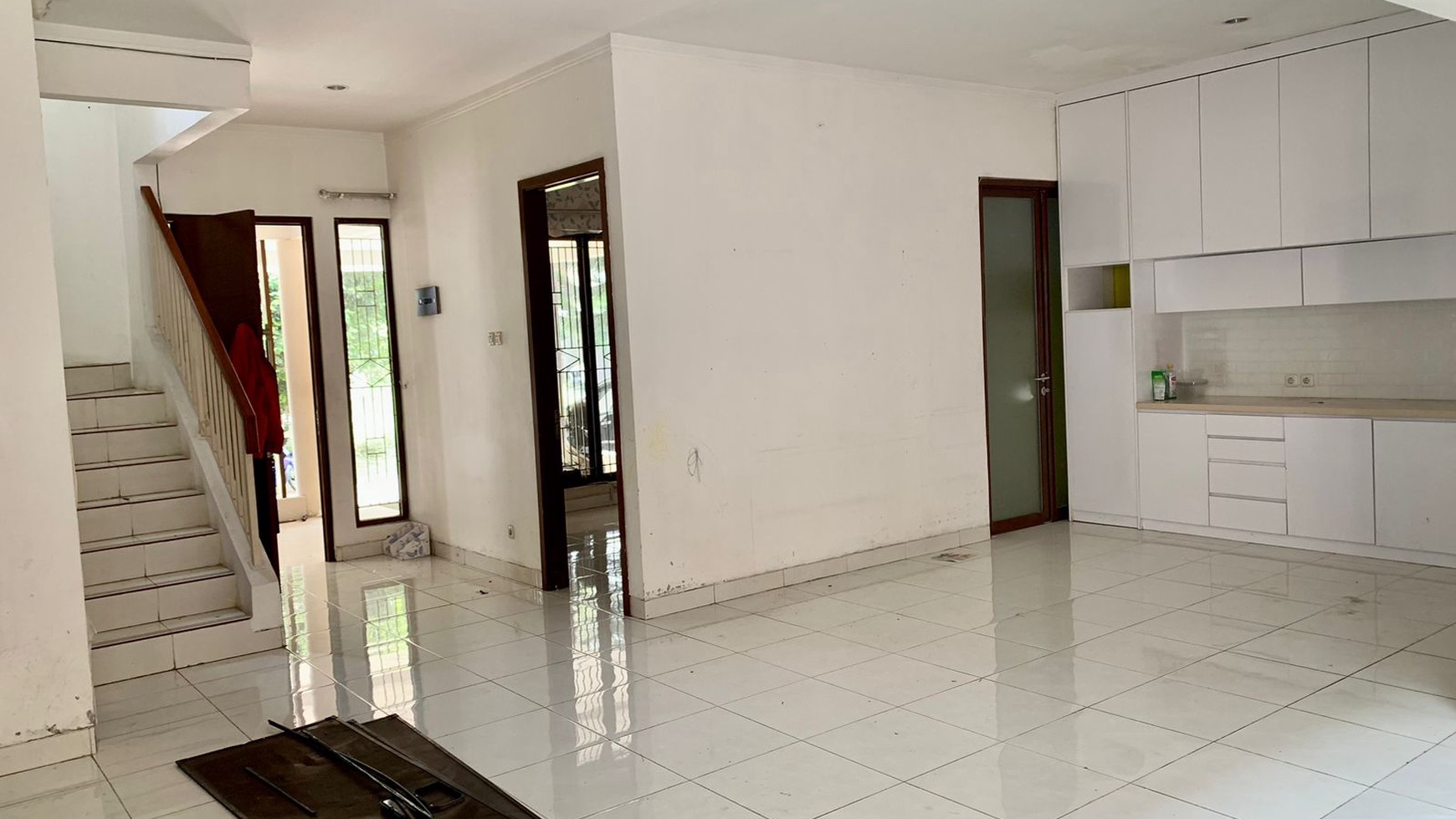 Disewakan Rumah Baru Modern Lokasi Strategis di Bintaro 9