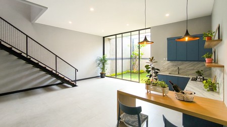 Rumah Bagus Brand New Di Giri Loka BSD Tangerang Selatan