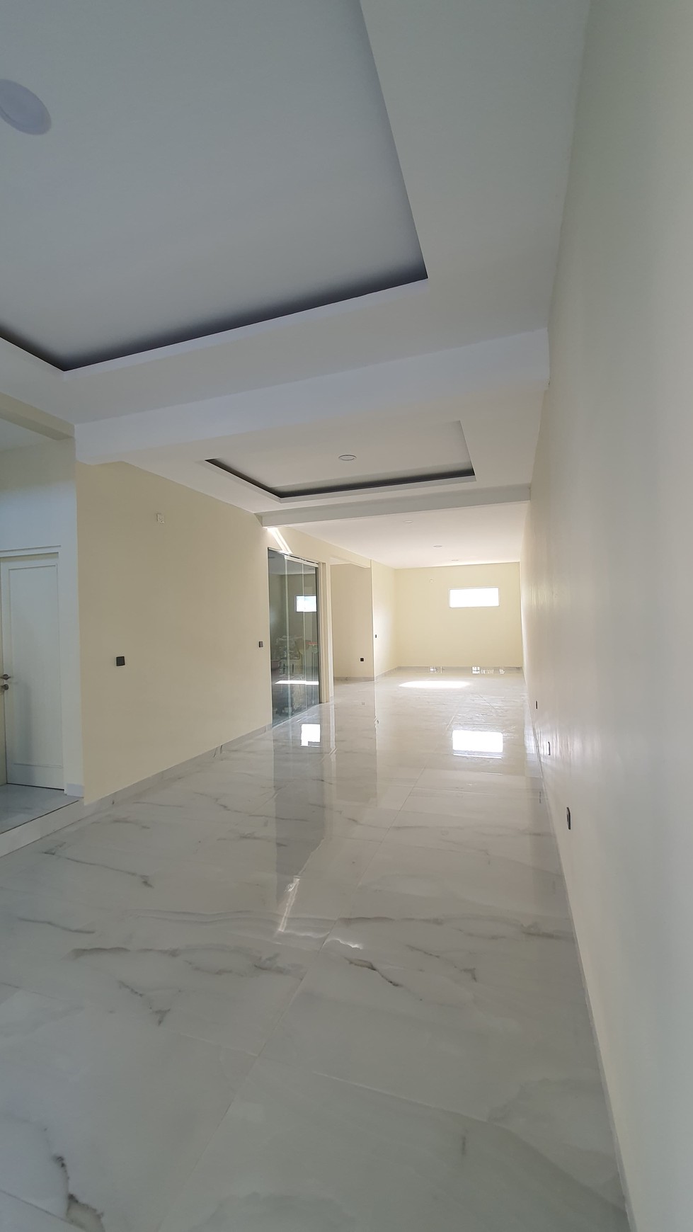 Rumah Dengan Bangunan Baru dan Lokasi Strategis di BSD