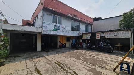 RUMAH DI LAHAN KOMERSIL DI DEWI SARTIKA, CAWANG, JAKARTA TIMUR