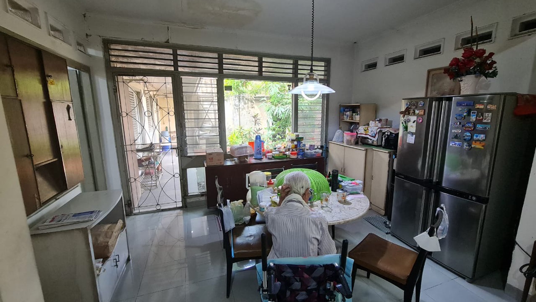 RUMAH DI LAHAN KOMERSIL DI DEWI SARTIKA, CAWANG, JAKARTA TIMUR