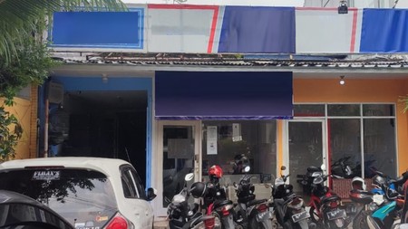 Dijual Bangunan Ruko dan Rumah, Komersial di Kemang Selatan.