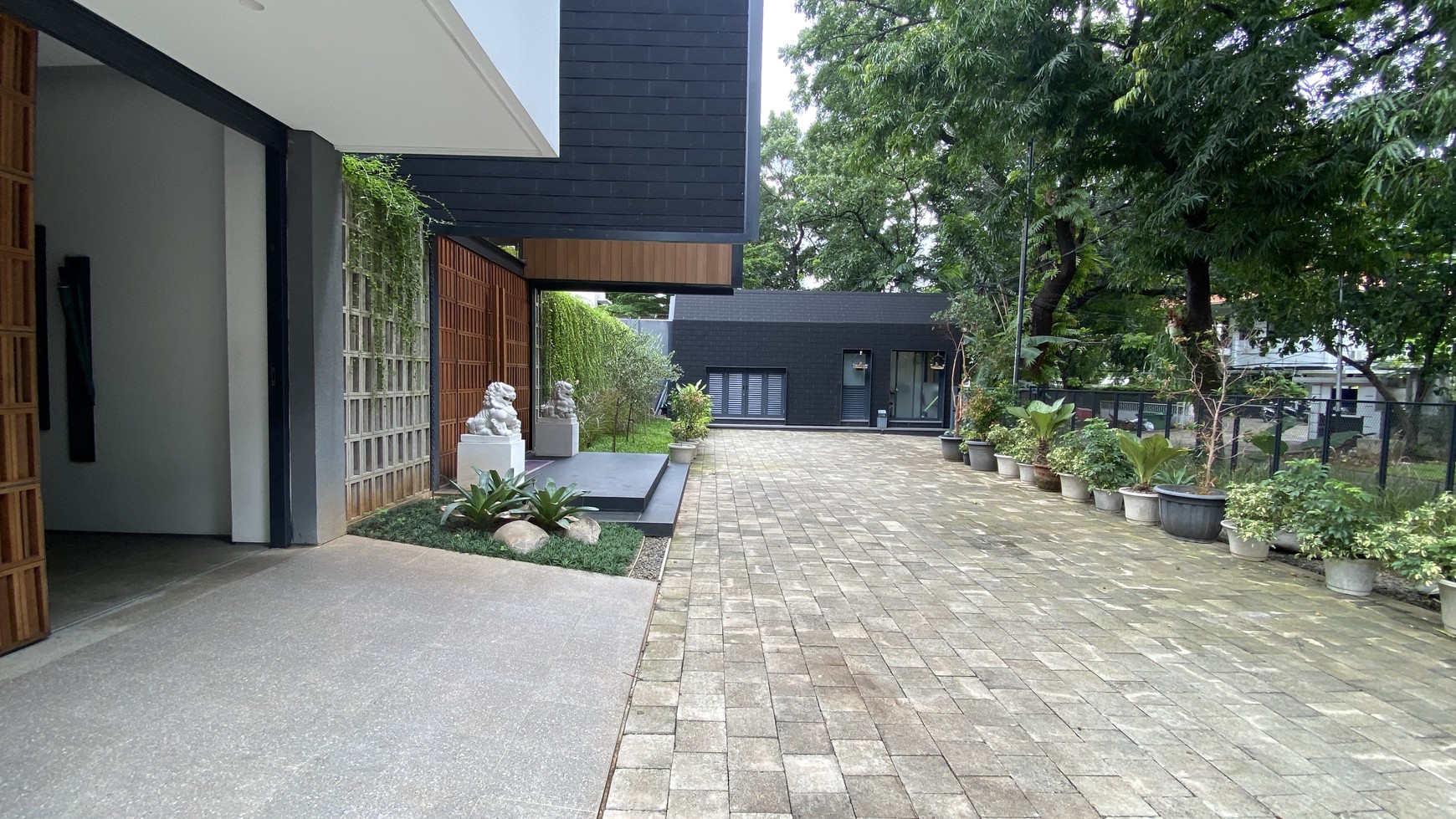 BRAND NEW HOUSE DI BRAWIJAYA, KEBAYORAN BARU, JAKARTA SELATAN