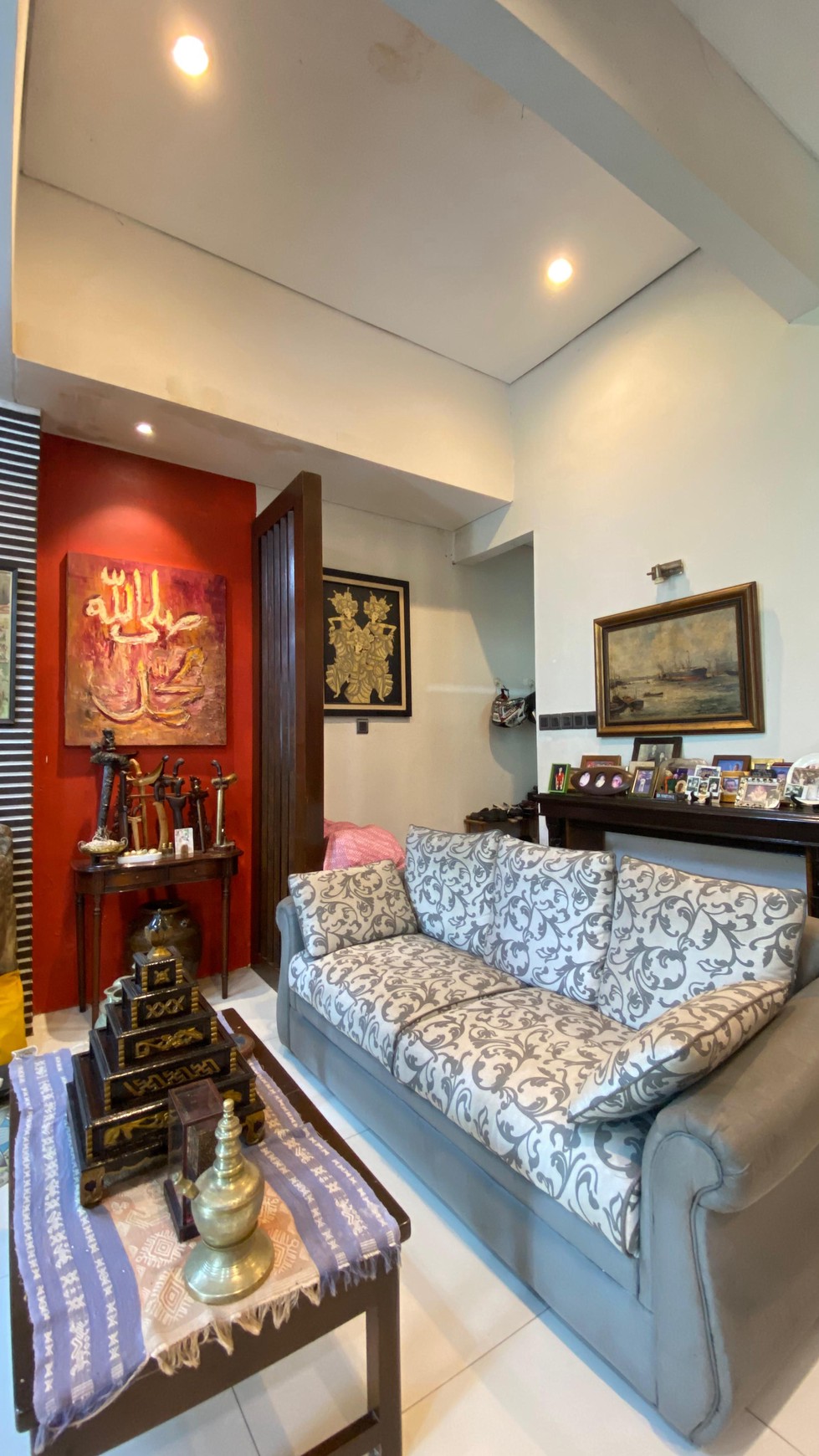 Rumah Halaman Luas Ada Paviliun Selangkah ke Mal Cinere