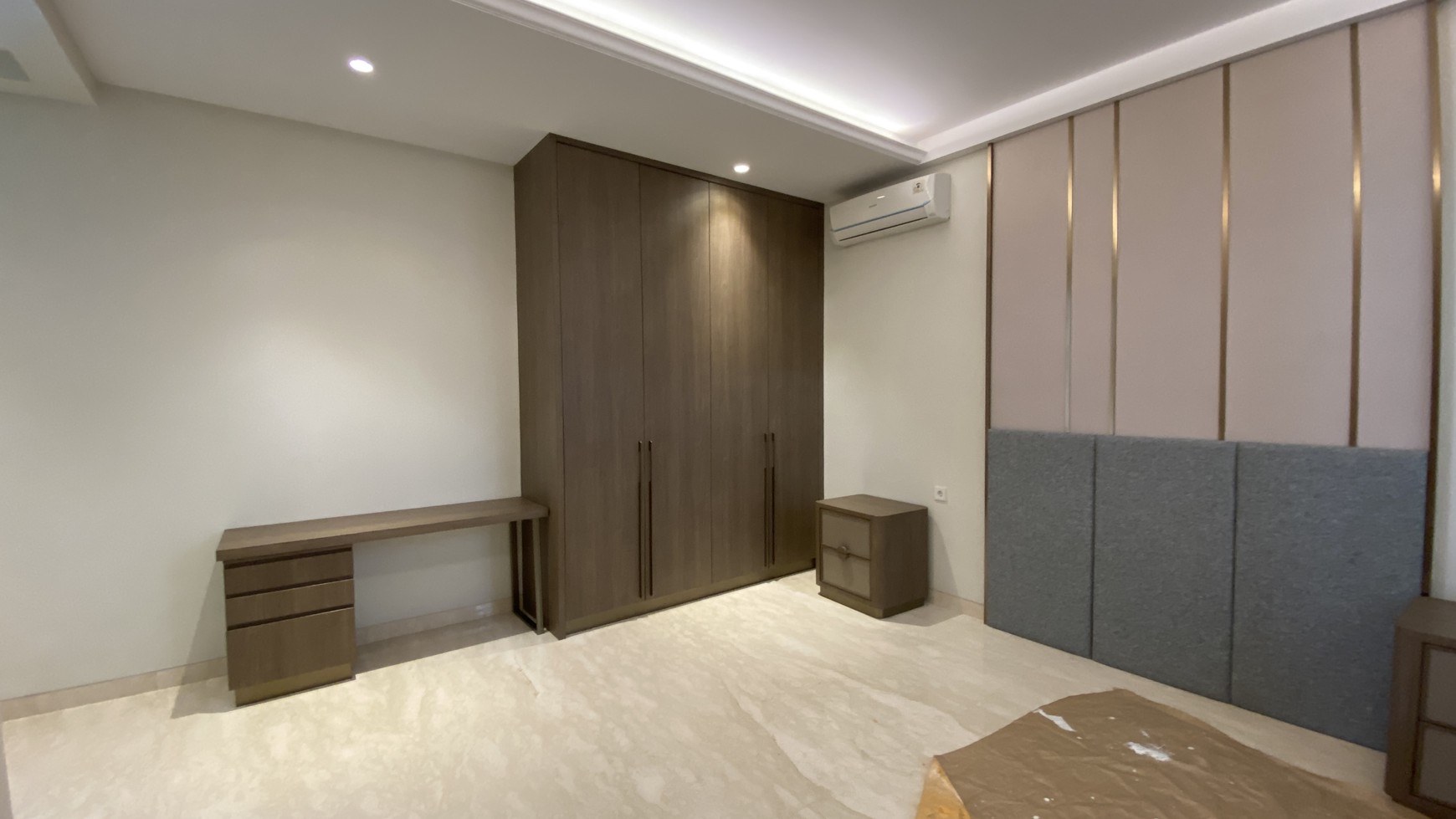 Brand new and beautiful house at kuningan area, jakarta selatan