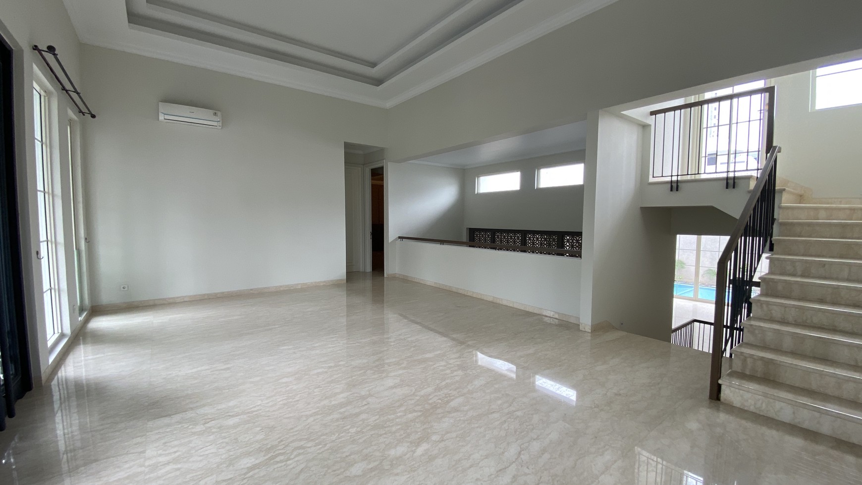 Brand new and beautiful house at kuningan area, jakarta selatan