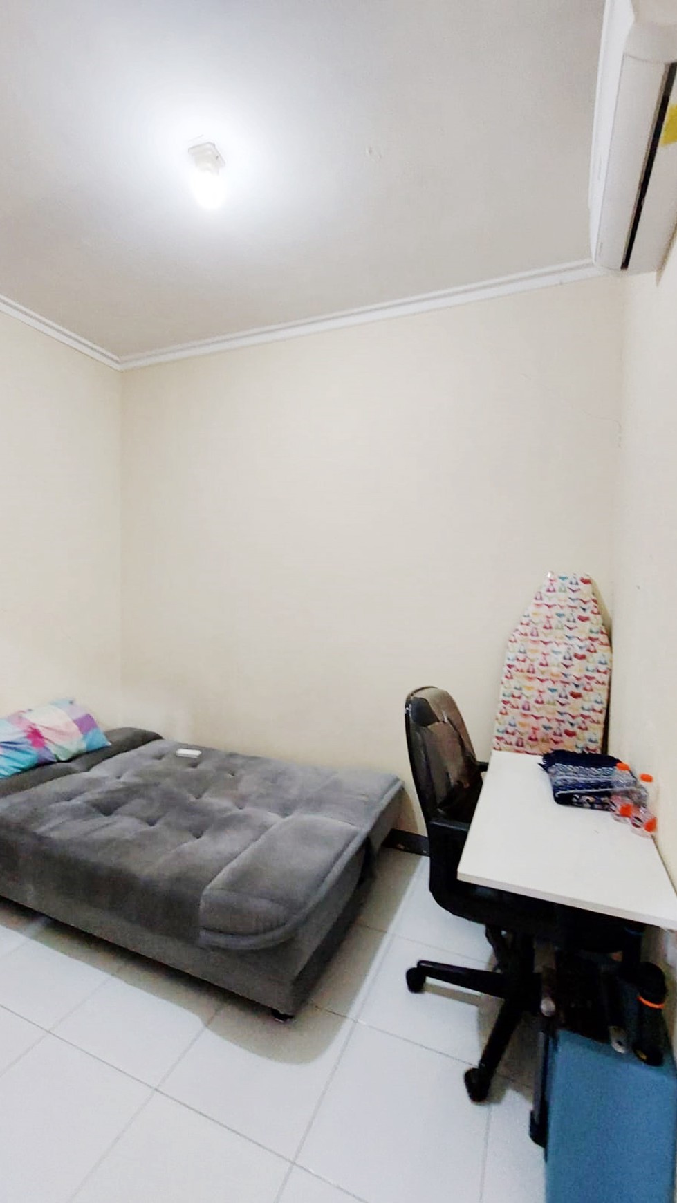 Rumah Bagus Di Town House Sektor 9 Ciputat Tangerang Selatan