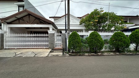 Dijual rumah Jl Karmel - Kemanggisan - Jakarta Barat