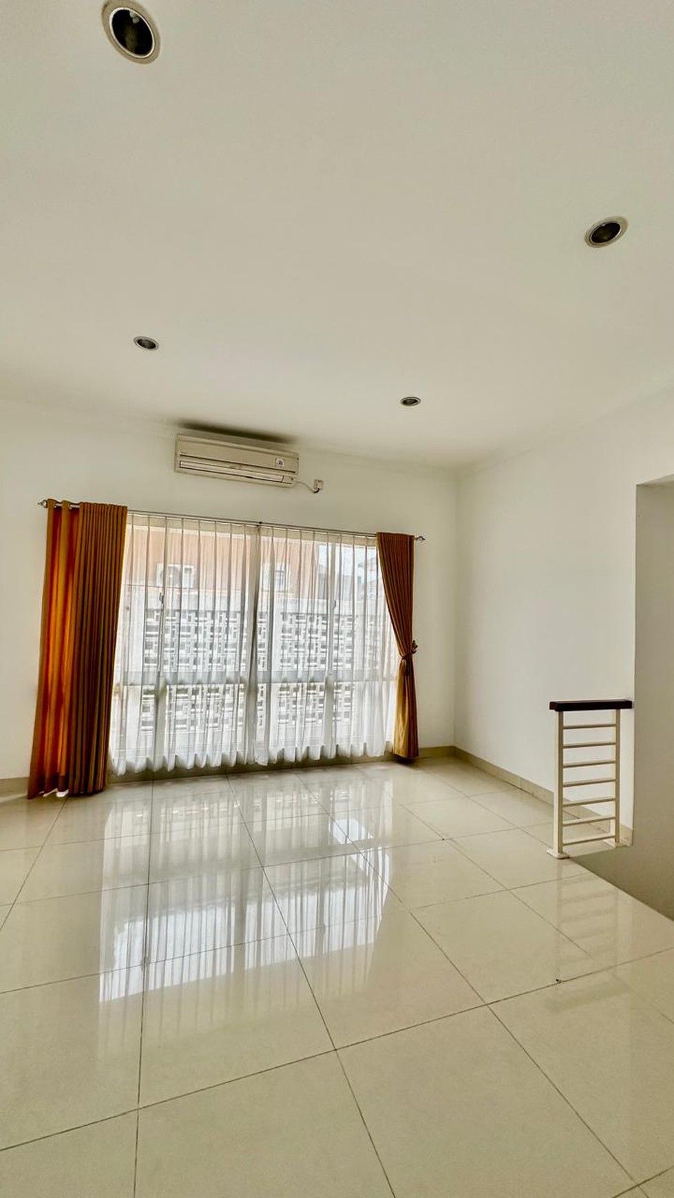 Rumah Asri dengan Hunian Nyaman dan Lokasi Strategis di Bintaro