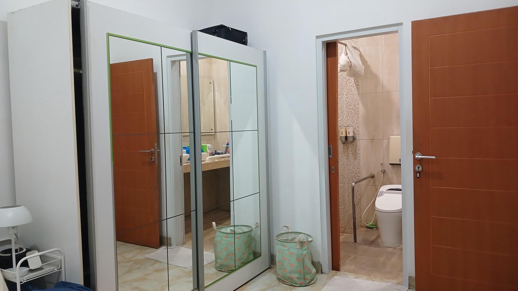 Rumah bagus 2 lantai dalam cluster siap huni di Petukangan Jaksel