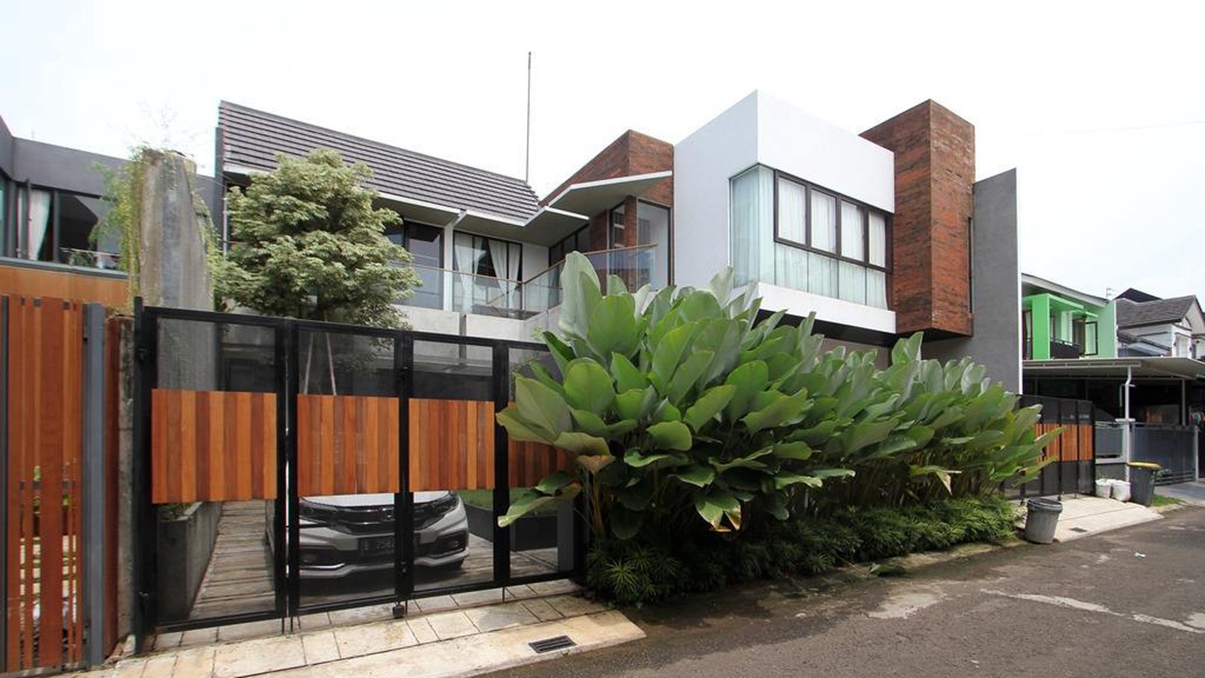 Rumah Bagus Di Nusa Loka, Jl Samosir BSD Tangerang Selatan