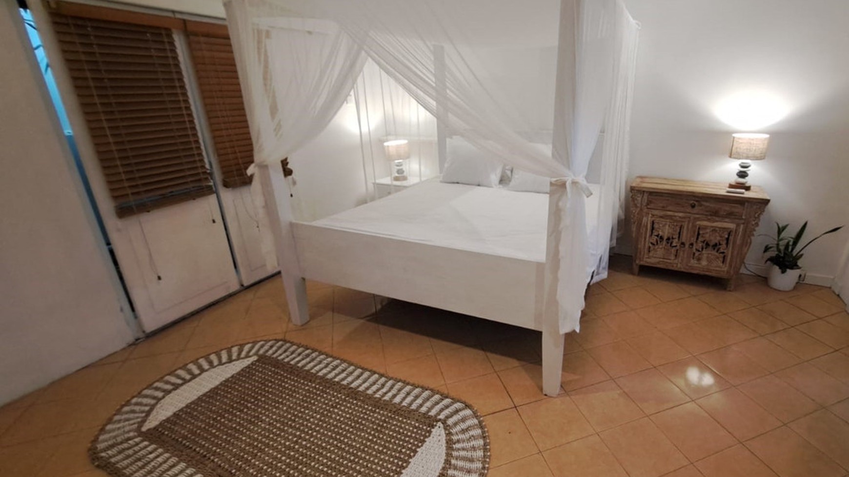 For Annual Rental - Villa 3 bedrooms with green garden close to Umalas