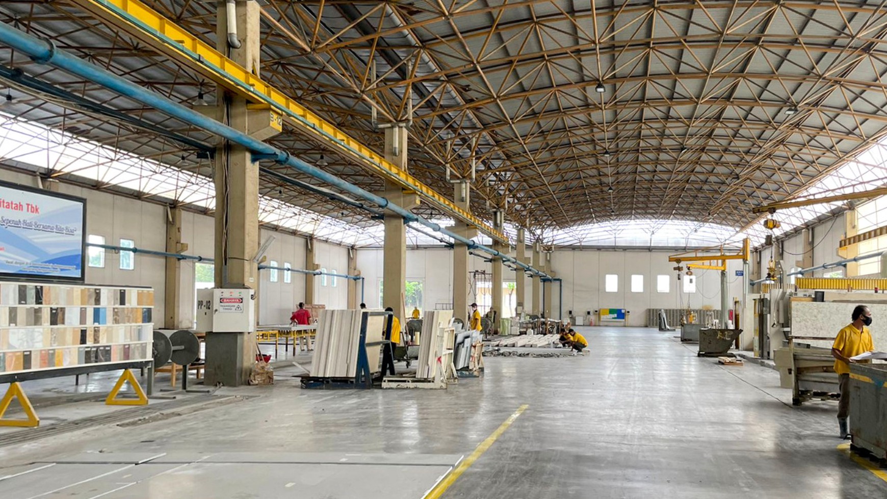 Dijual Pabrik di Daerah Industrial Karawang-Klari Luas 21 Hektar.