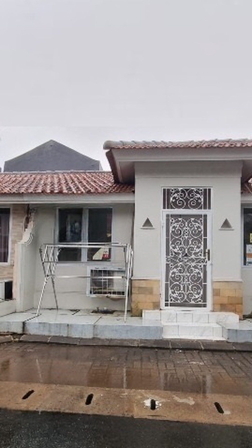 Jual rumah di taman batu jimbar lippo karawaci tangerang