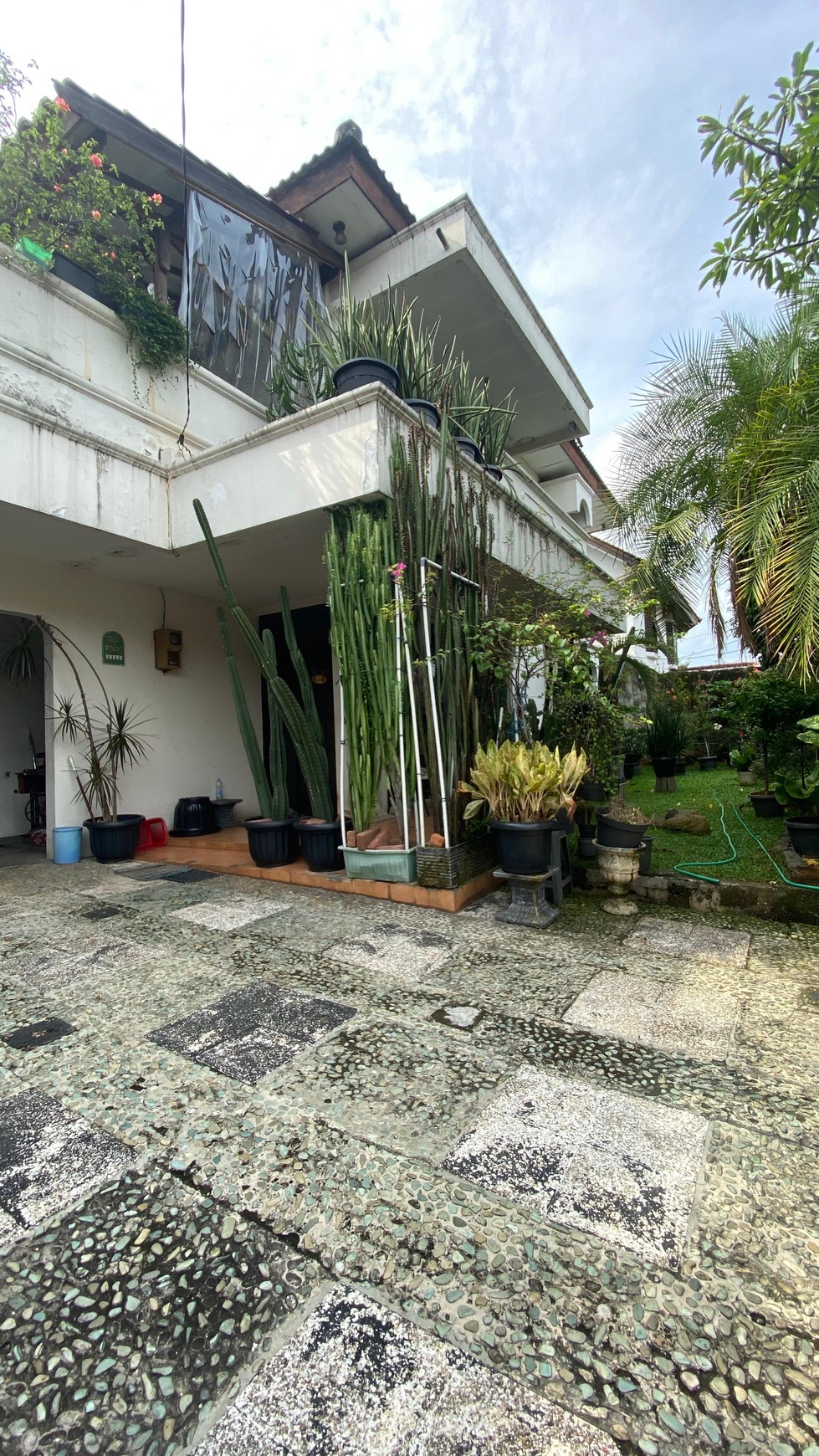 Rumah mewah siap huni di bintaro sektor 1