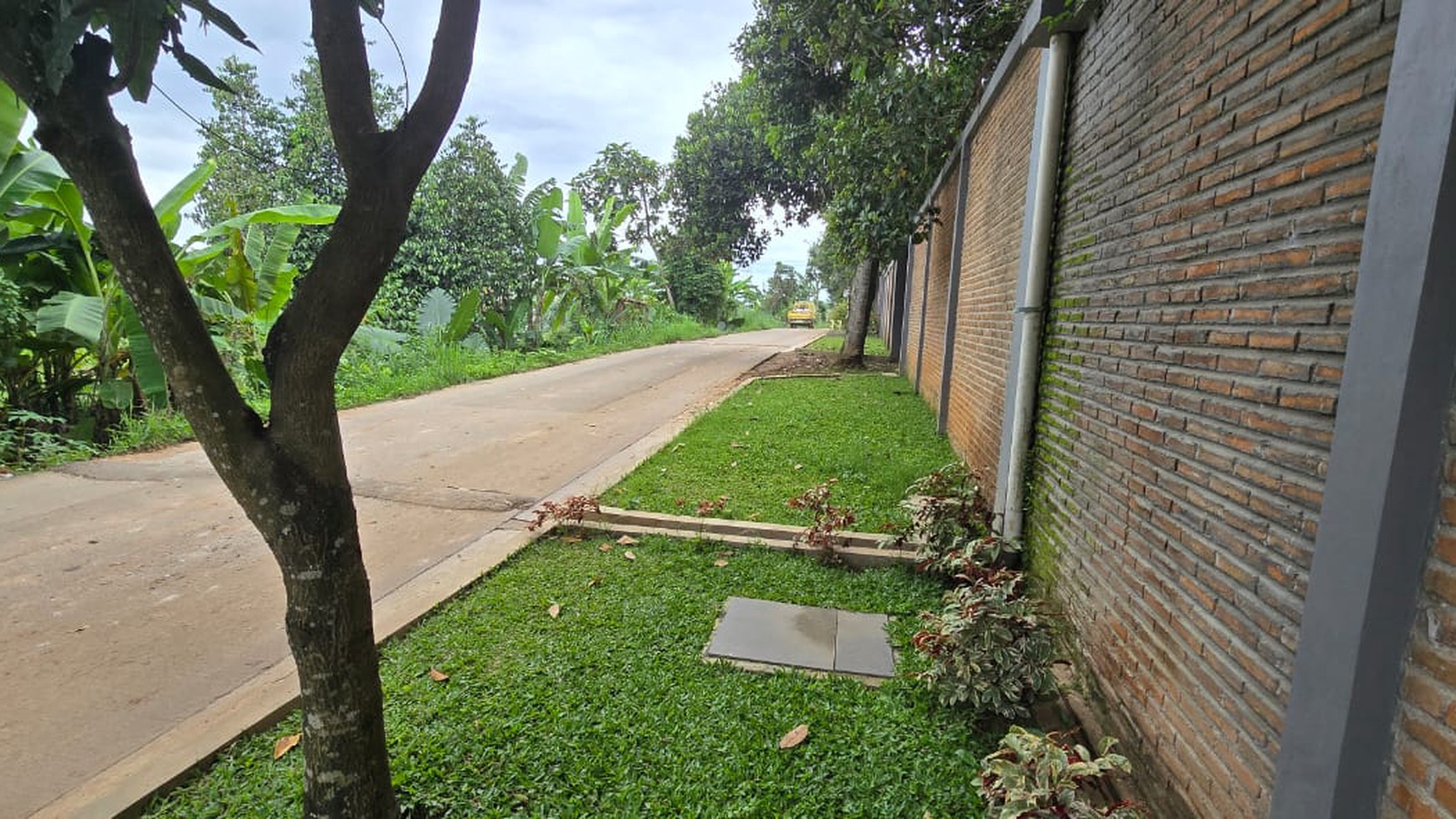 kavling cocok untuk Lapangan tenis, Badminton atau perumahan kecil di belakang TANAKAYU BSD City