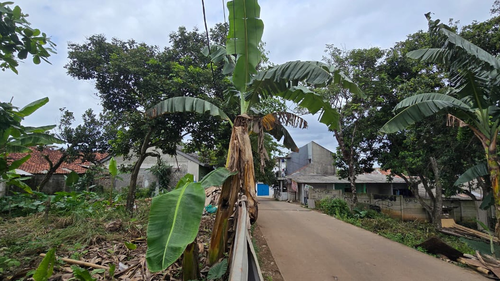 kavling cocok untuk Lapangan tenis, Badminton atau perumahan kecil di belakang TANAKAYU BSD City